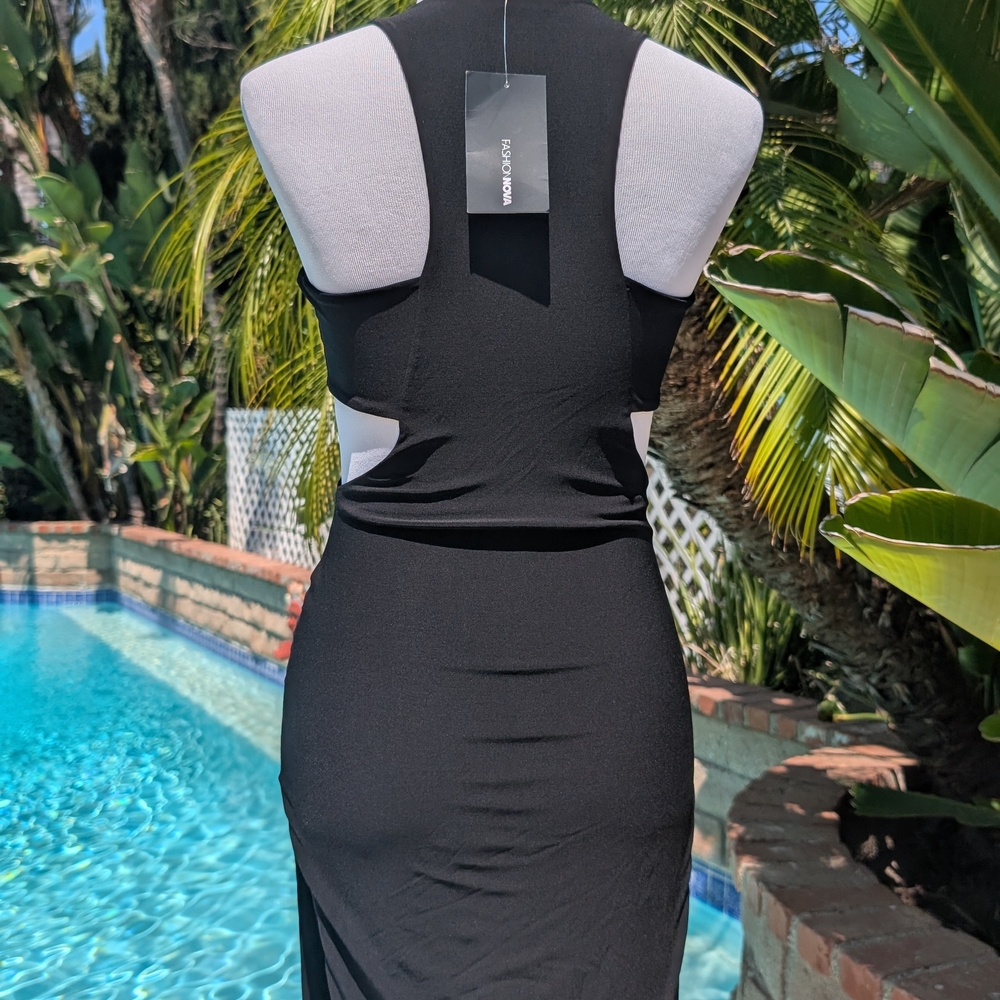 Fashion Nova Black Backless Dress - Picture 5 of 6